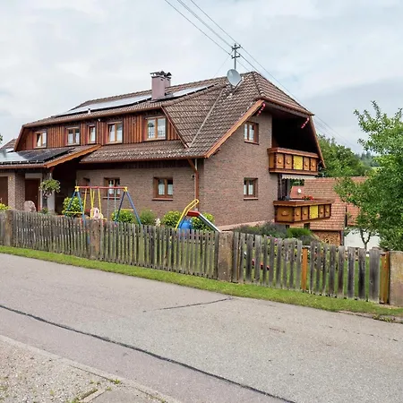 In Black Forest Quiet Residential Area Appartement *